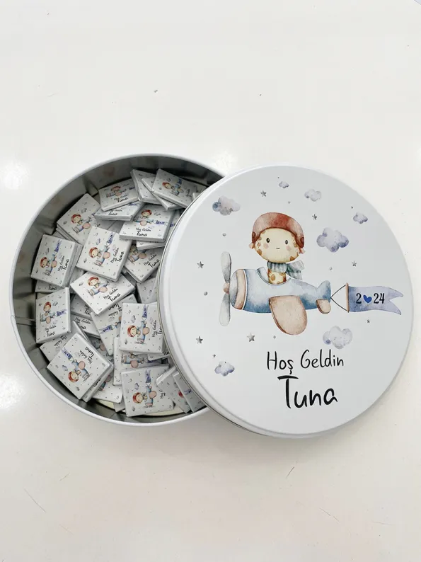 Teneke Kutu İçerisinde Uçak Temalı Bebek Çikolatası