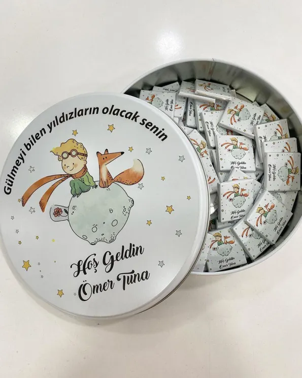 Teneke Kutu İçerisinde Küçk Prens Temalı Bebek Çikolatası