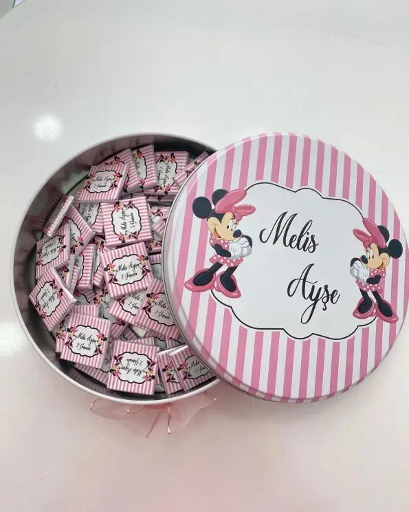 Teneke Kutu İçerisinde Minnie Mause Temalı Çikolata