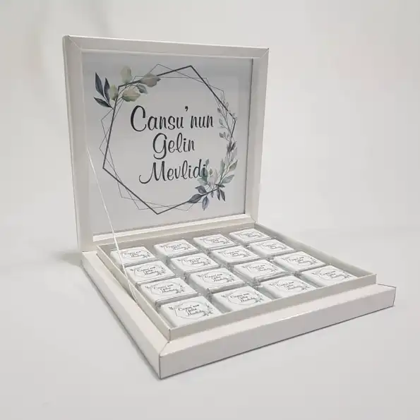 Yeşil Prizma Temalı Madlen Çikolata