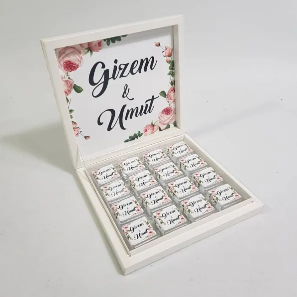 Pembe Gül Temalı Madlen Çikolata